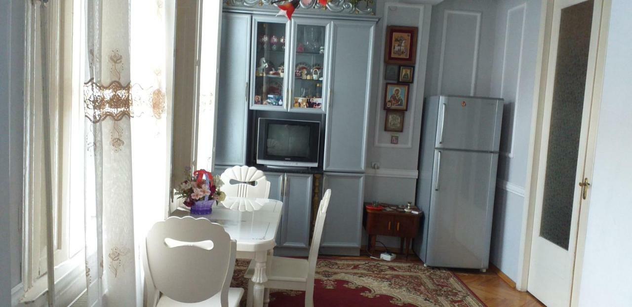 Hostel Castle Kutaisi Eksteriør billede
