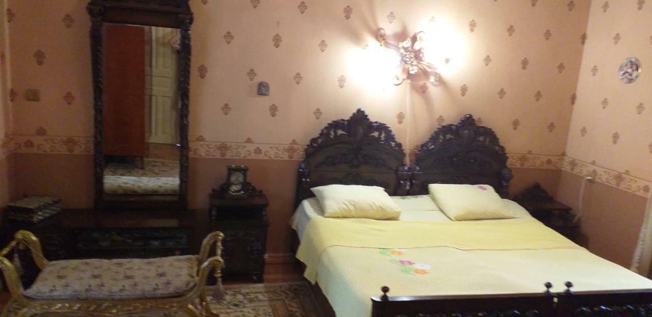 Hostel Castle Kutaisi Eksteriør billede